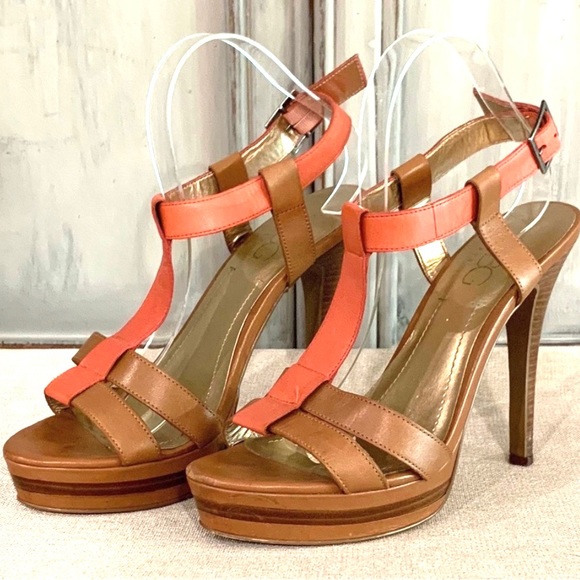BCBG Paris Shoes - BCBG Paris Tan Coral Leather Heels Sz 9B